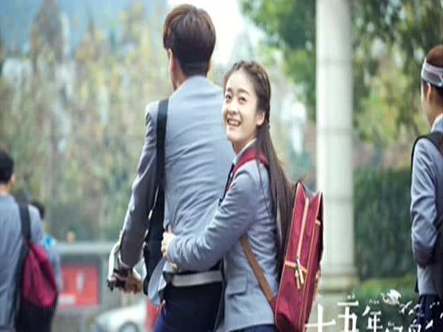 连接正负极